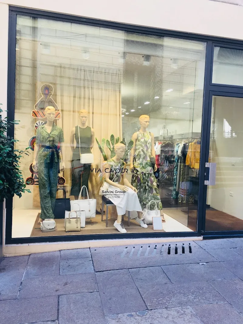 Cavour10 Boutique